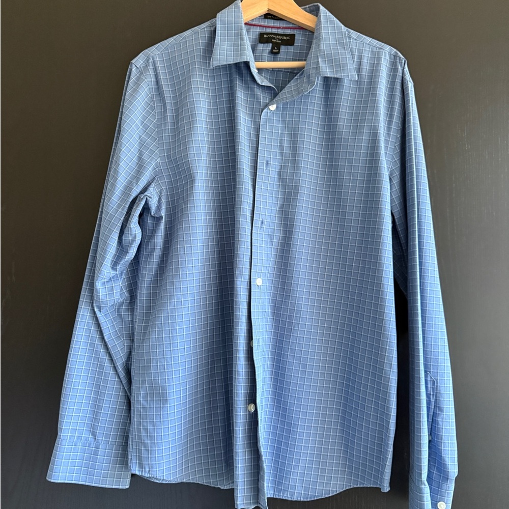 Banana Republic Men's Blue Grid Pattern Shirt